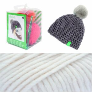 Rico Design Wild Wild Wool Häkelset Mütze mit Bommel wollweiß
